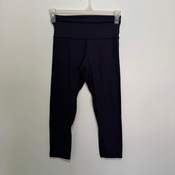 Lululemon Black Align 21 Inch Yoga Leggings Style LW6BSHS Size 6 - Picture 1 of 7